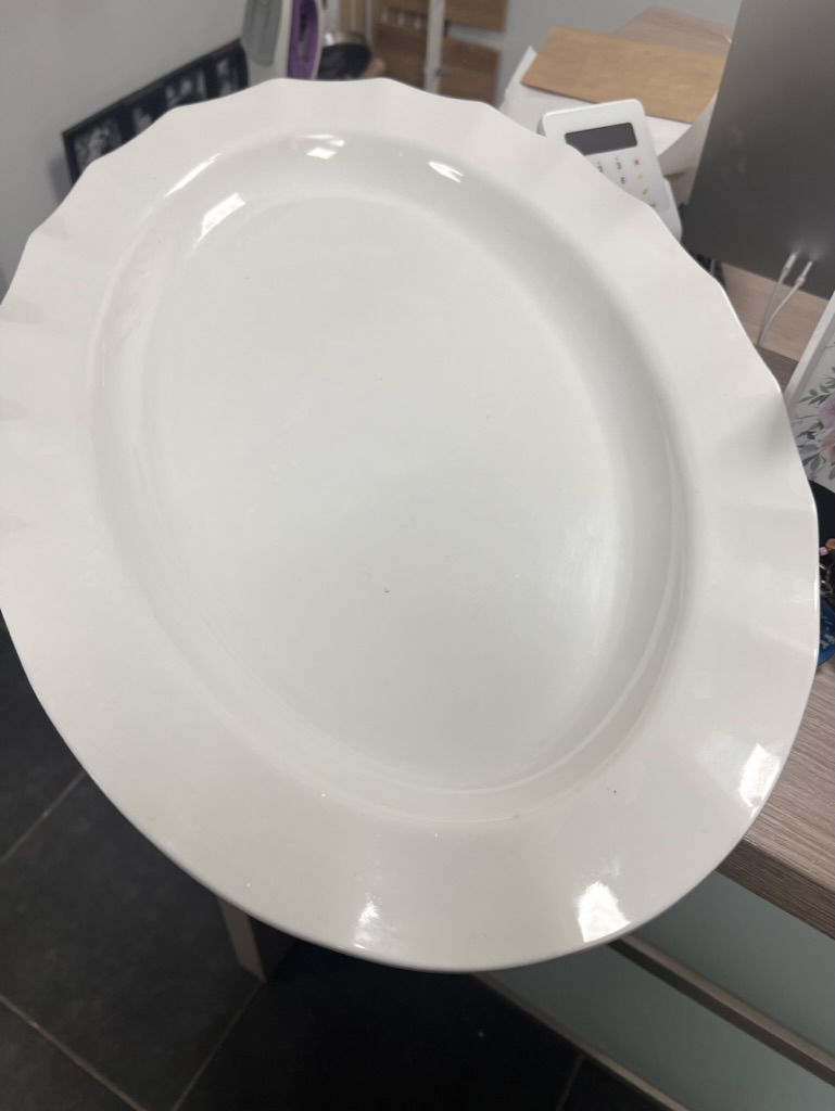Assiette plastique blanche ovale